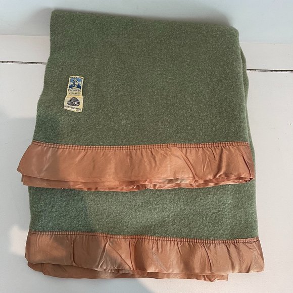 Kenwood Bedding Vintage Kenwood Product Ramcrest Wool Green Gold